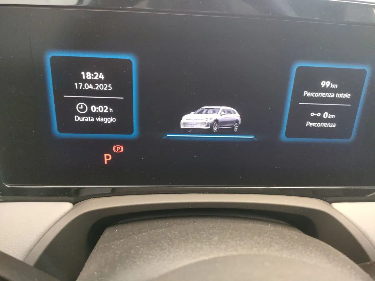 Volkswagen Passat nuova a Bologna (12)
