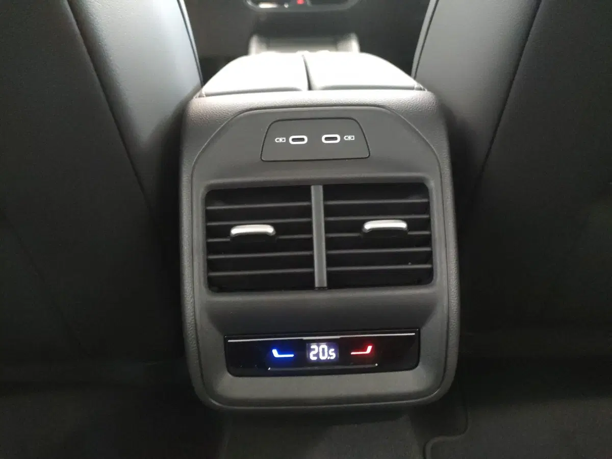 Volkswagen Passat nuova a Bologna (16)