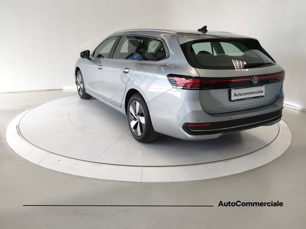 Volkswagen Passat nuova a Bologna (4)