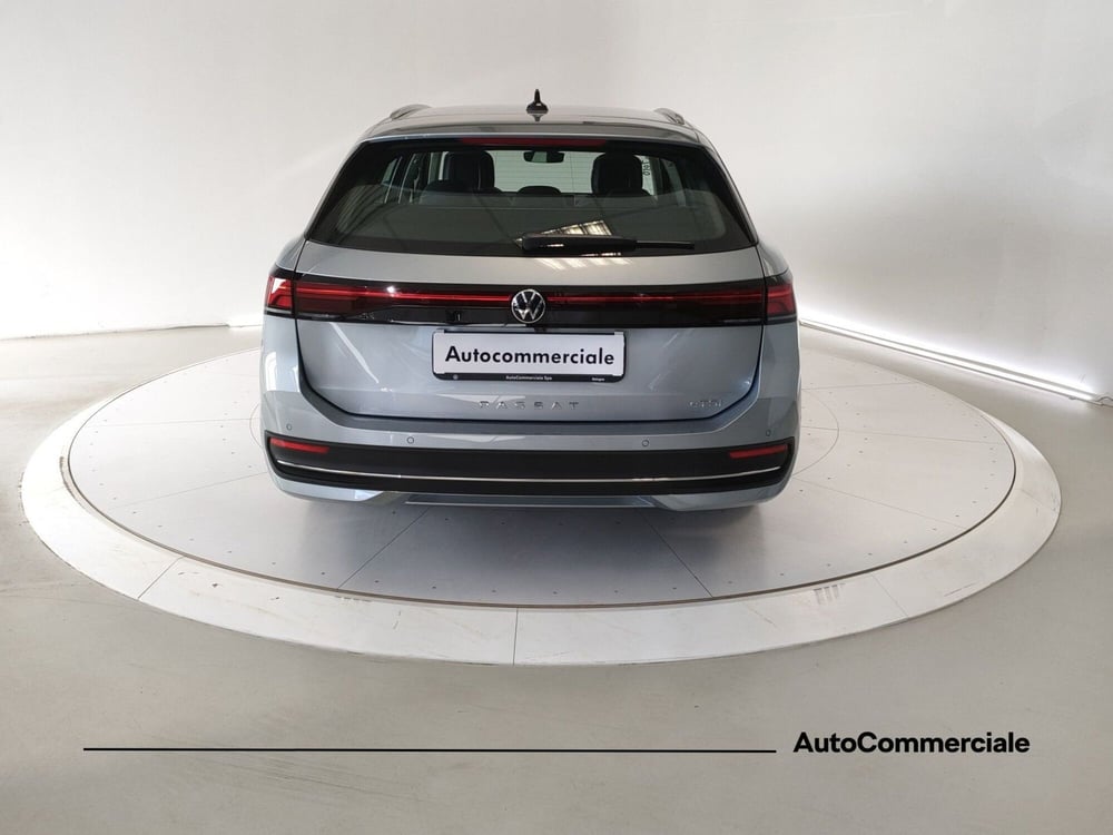 Volkswagen Passat nuova a Bologna (5)