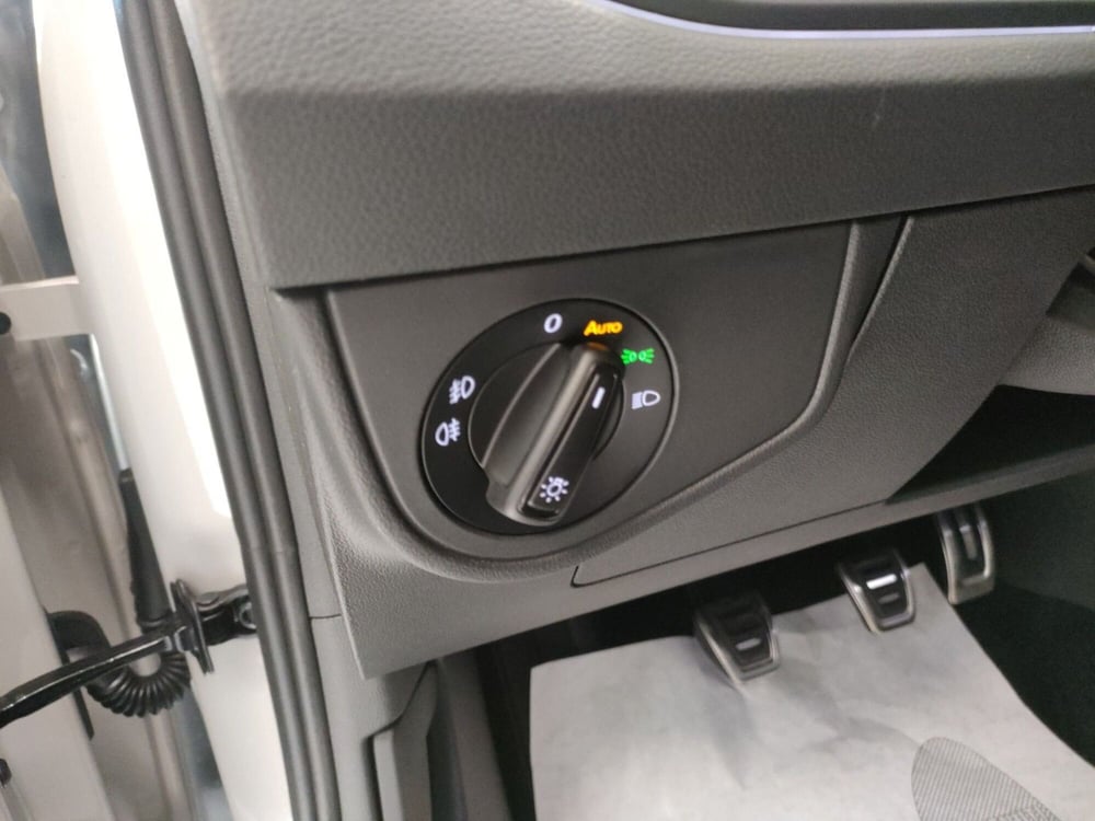Volkswagen Taigo nuova a Bologna (10)