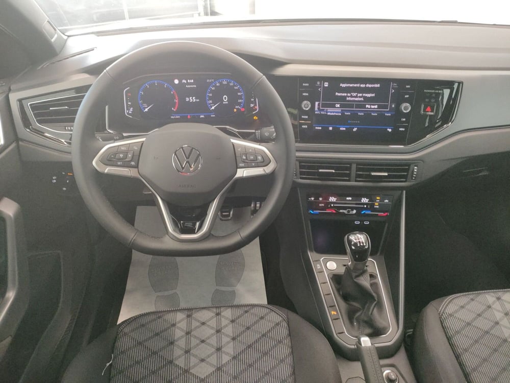 Volkswagen Taigo nuova a Bologna (16)
