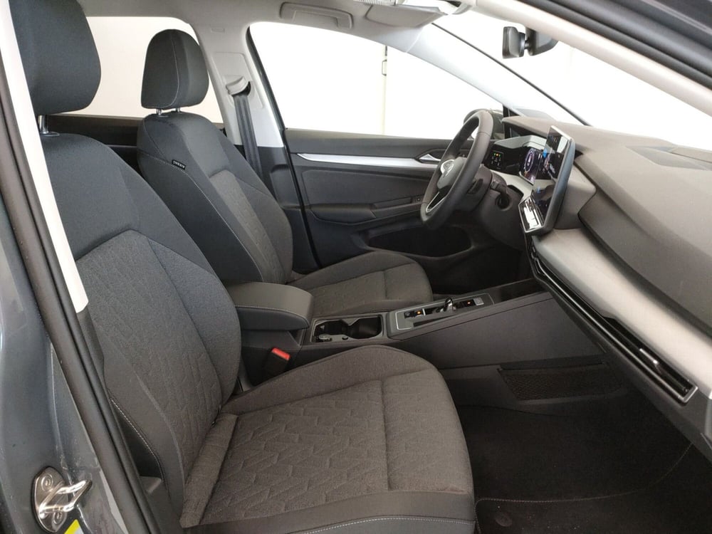 Volkswagen Golf Variant nuova a Bologna (20)