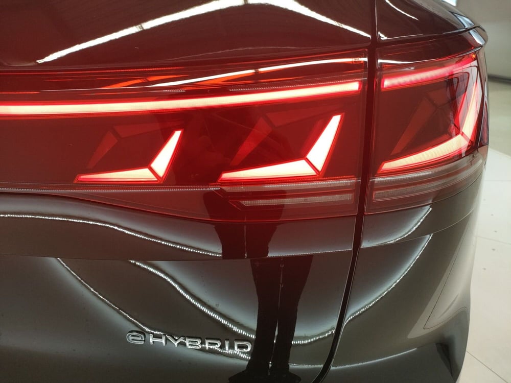 Volkswagen Touareg nuova a Bologna (10)