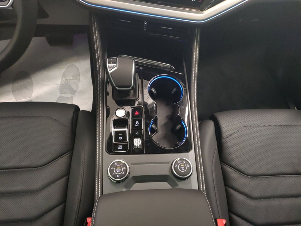Volkswagen Touareg nuova a Bologna (20)