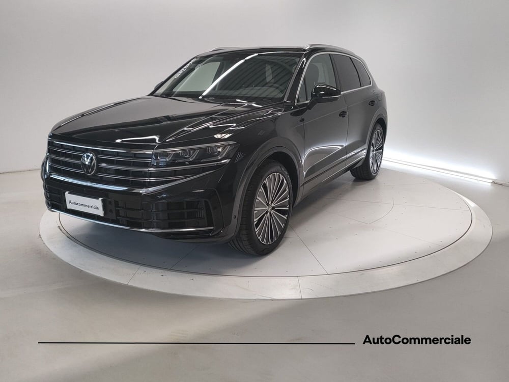 Volkswagen Touareg nuova a Bologna (3)