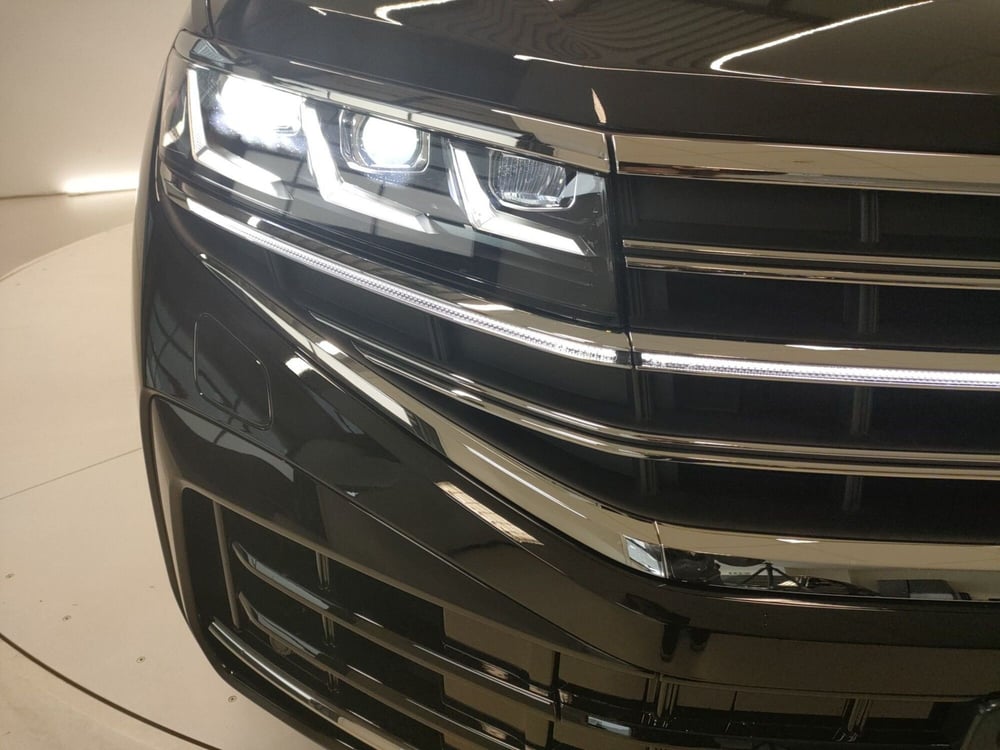 Volkswagen Touareg nuova a Bologna (8)