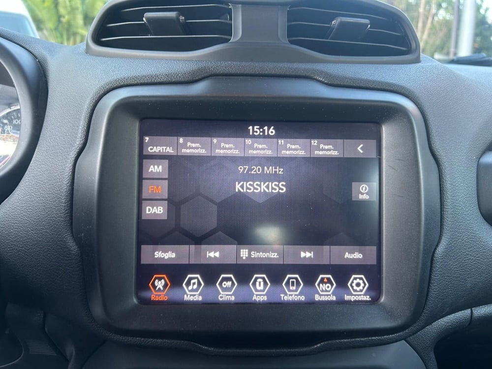 Jeep Renegade usata a Salerno (19)