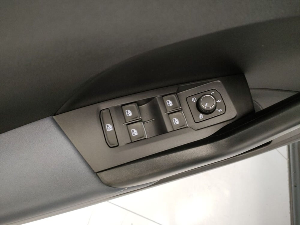 Volkswagen T-Cross nuova a Bologna (9)