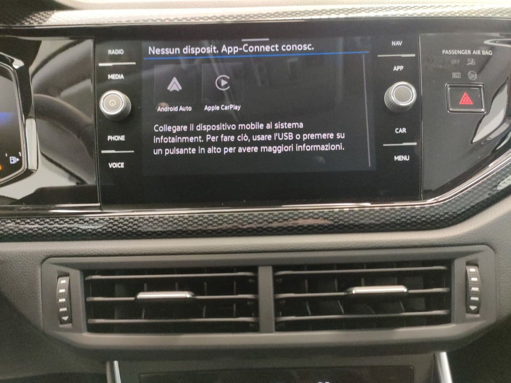 Volkswagen Taigo nuova a Bologna (14)