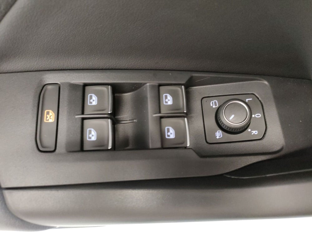 Volkswagen T-Cross nuova a Bologna (9)