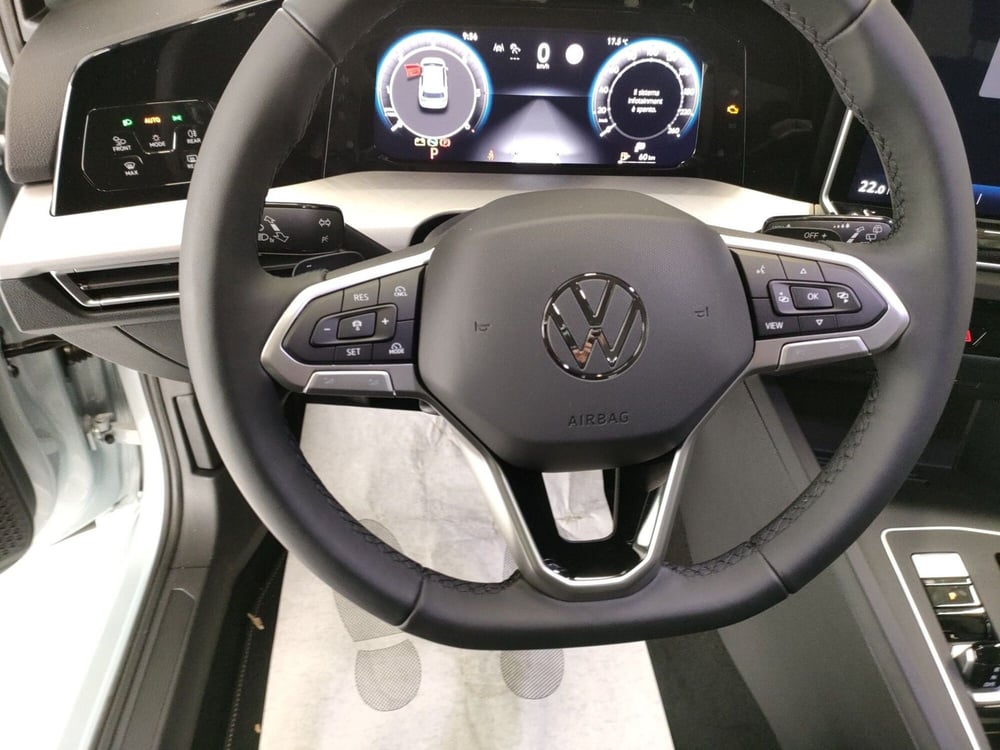 Volkswagen Golf nuova a Bologna (11)