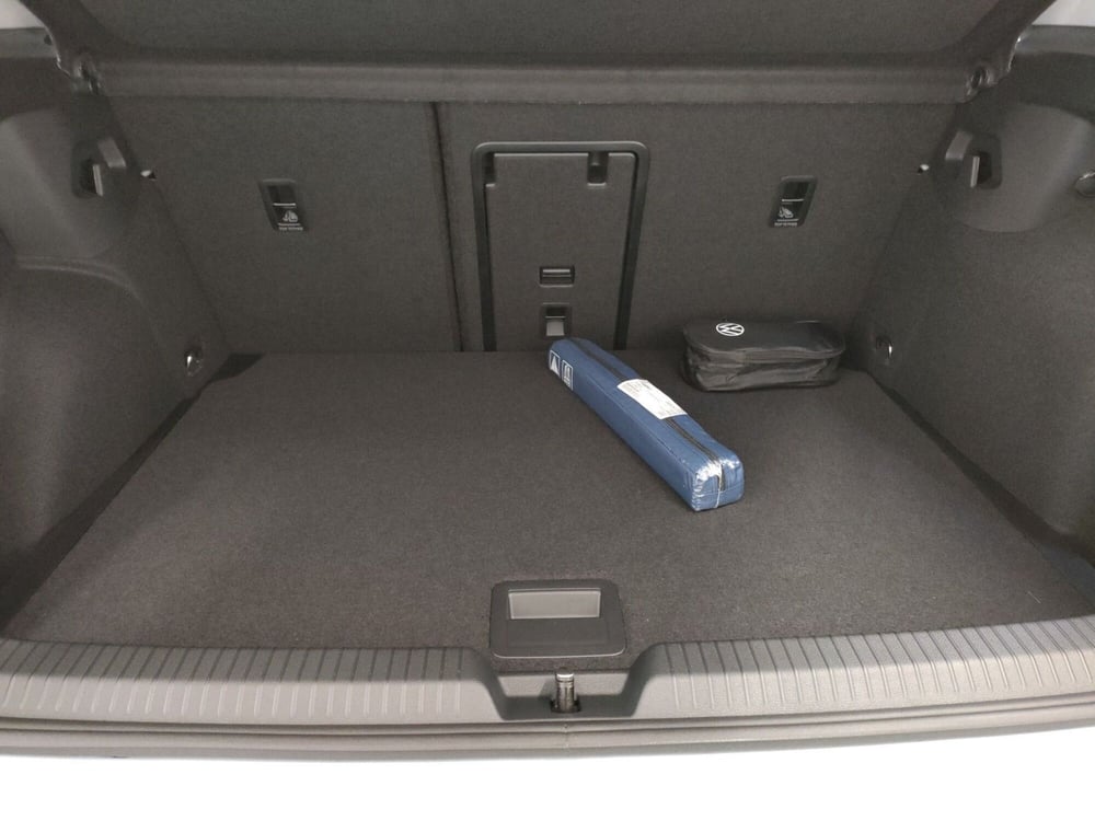Volkswagen Golf nuova a Bologna (17)