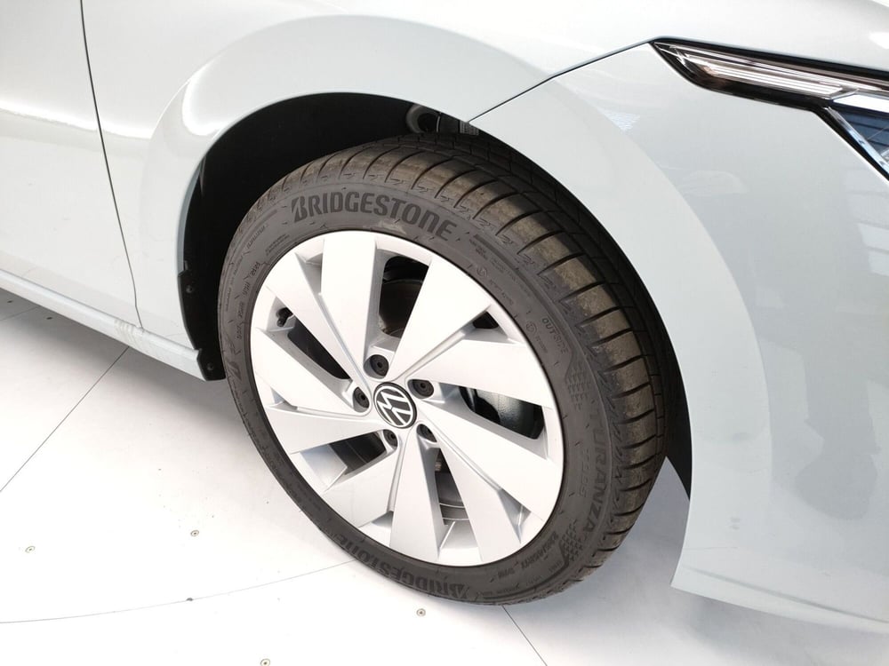 Volkswagen Golf nuova a Bologna (7)