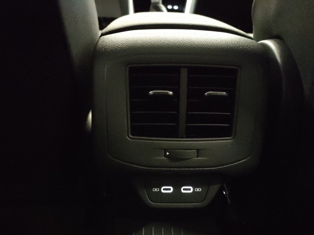Volkswagen T-Roc nuova a Bologna (15)