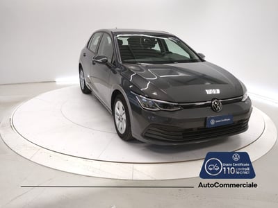 Volkswagen Golf 2.0 TDI DSG SCR Life del 2024 usata a Bologna