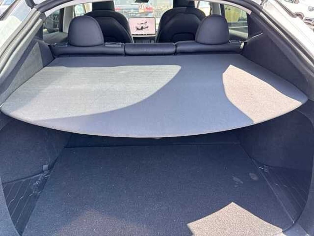 Tesla Model Y usata a Napoli (17)