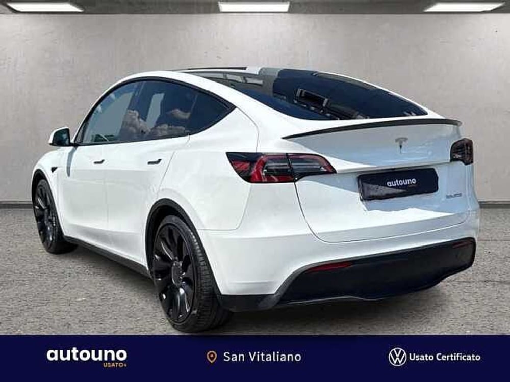 Tesla Model Y usata a Napoli (3)