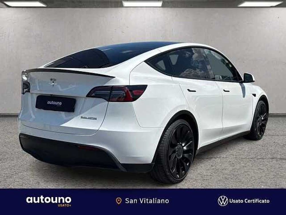 Tesla Model Y usata a Napoli (5)
