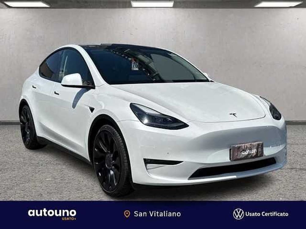 Tesla Model Y usata a Napoli (7)