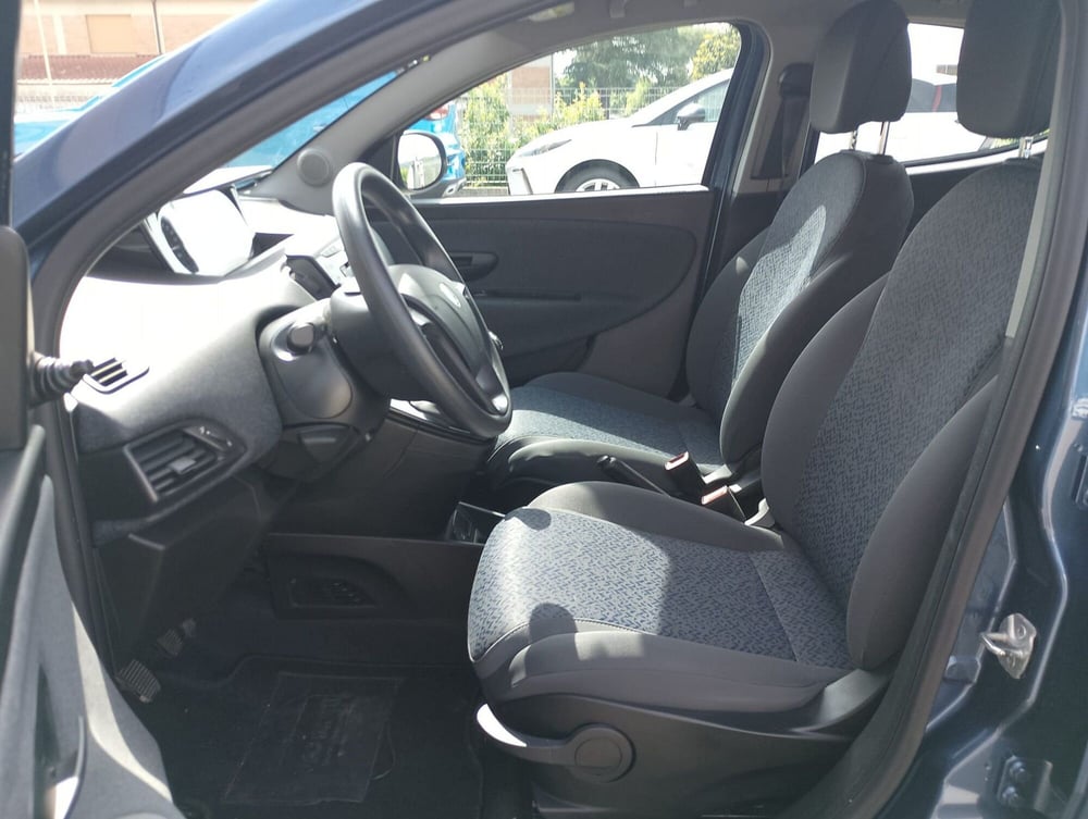 Lancia Ypsilon usata a Firenze (11)