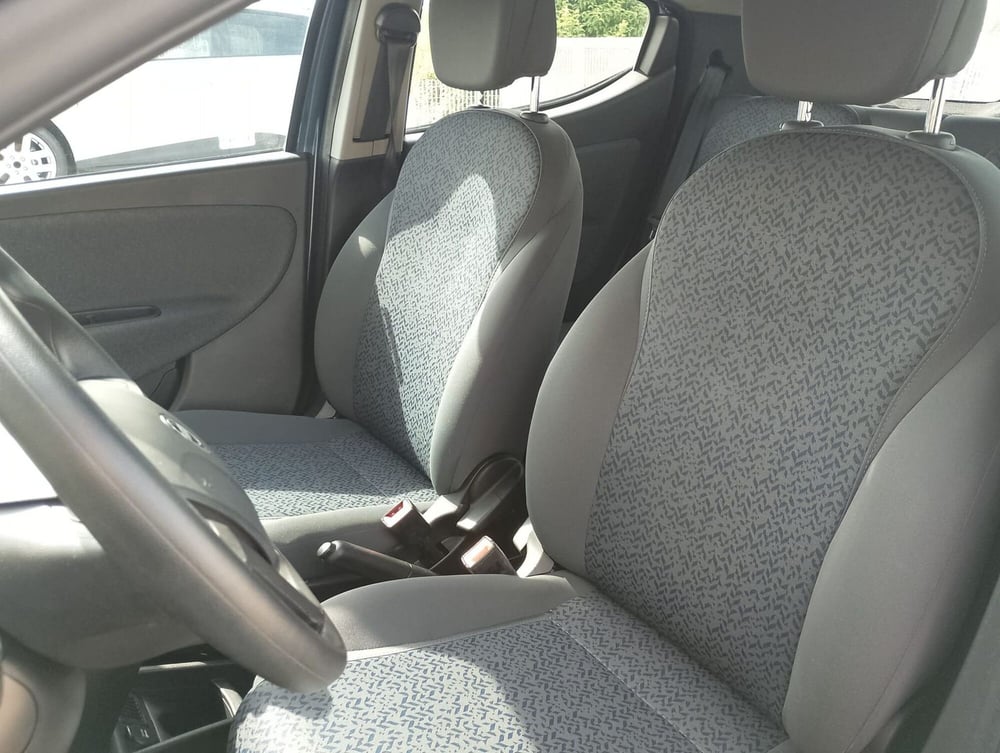 Lancia Ypsilon usata a Firenze (5)