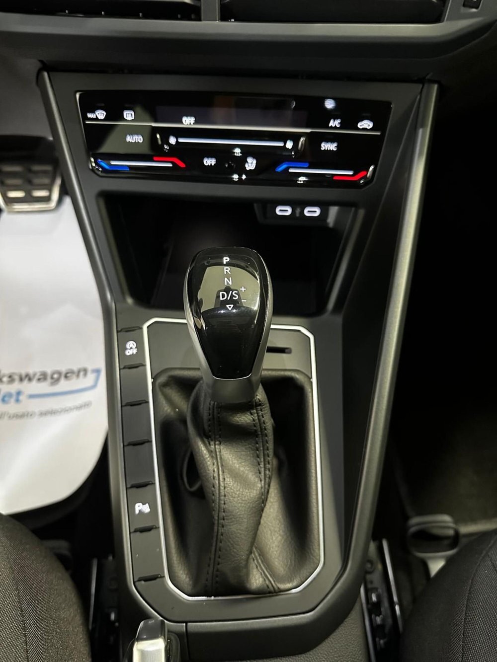 Volkswagen Taigo usata a L'Aquila (17)