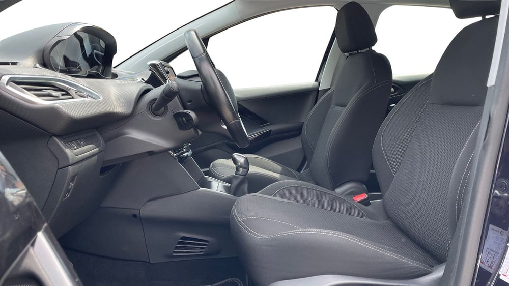 Peugeot 208 usata a Varese (12)