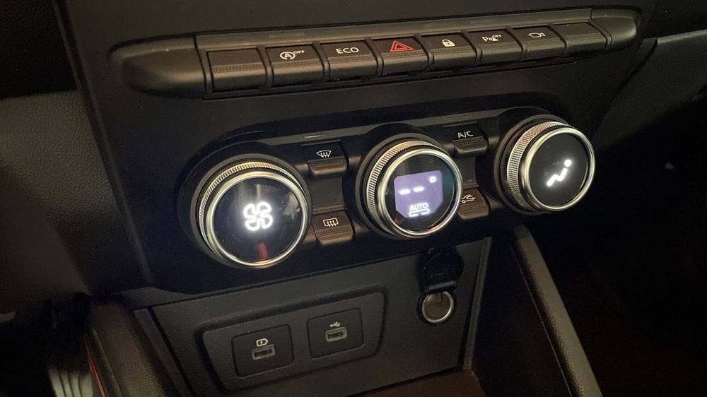 Dacia Duster usata a Varese (11)