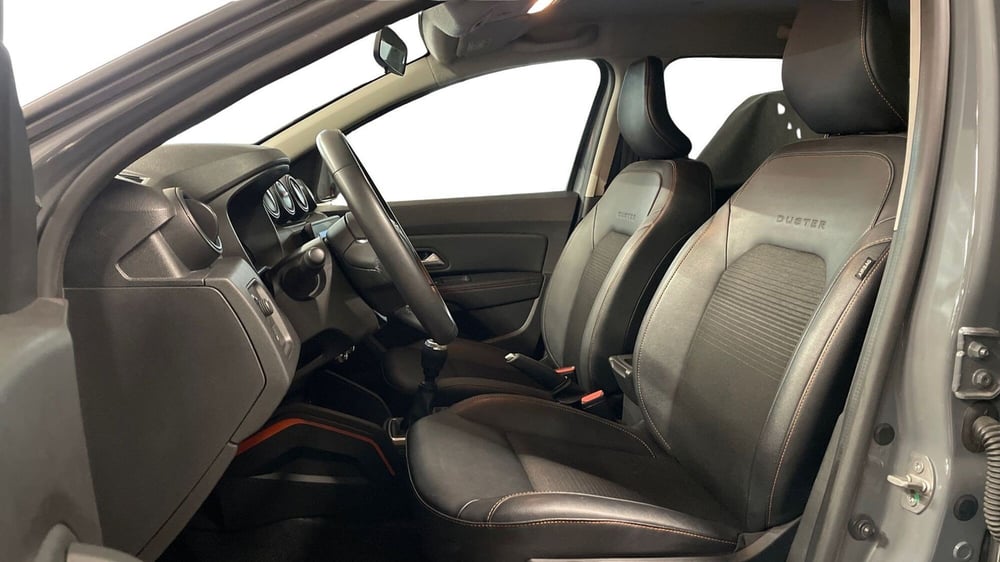 Dacia Duster usata a Varese (12)