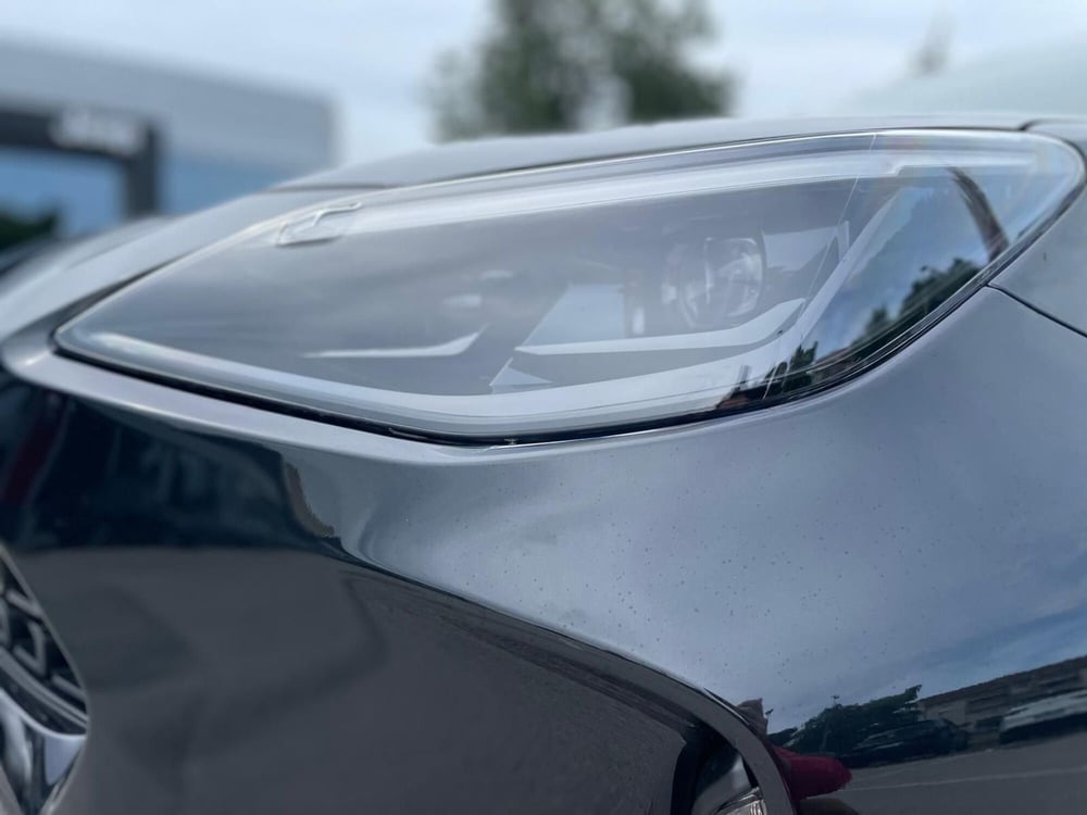 Toyota Yaris Cross nuova a Ancona (10)