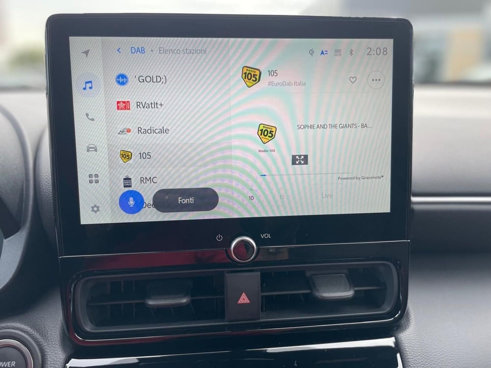 Toyota Yaris Cross nuova a Ancona (15)