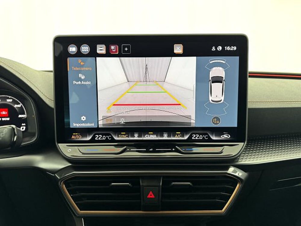 Cupra Leon nuova a Vicenza (15)