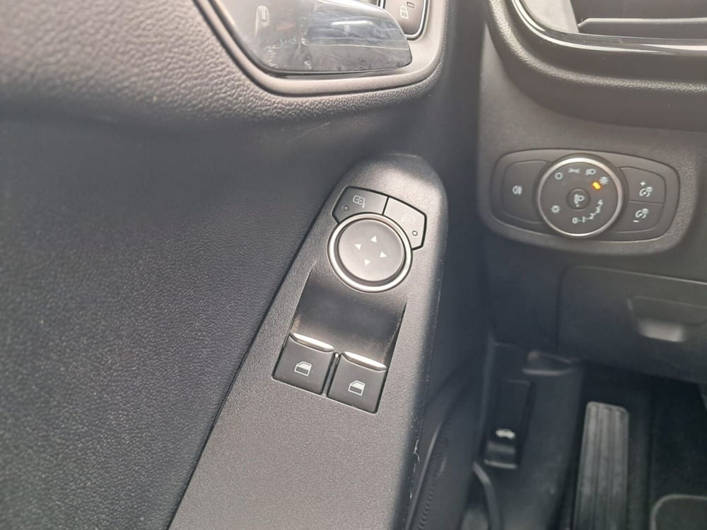 Ford Fiesta usata a Cagliari (17)
