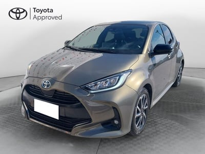 Toyota Yaris 1.5 Hybrid 5 porte Lounge del 2021 usata a Cagliari