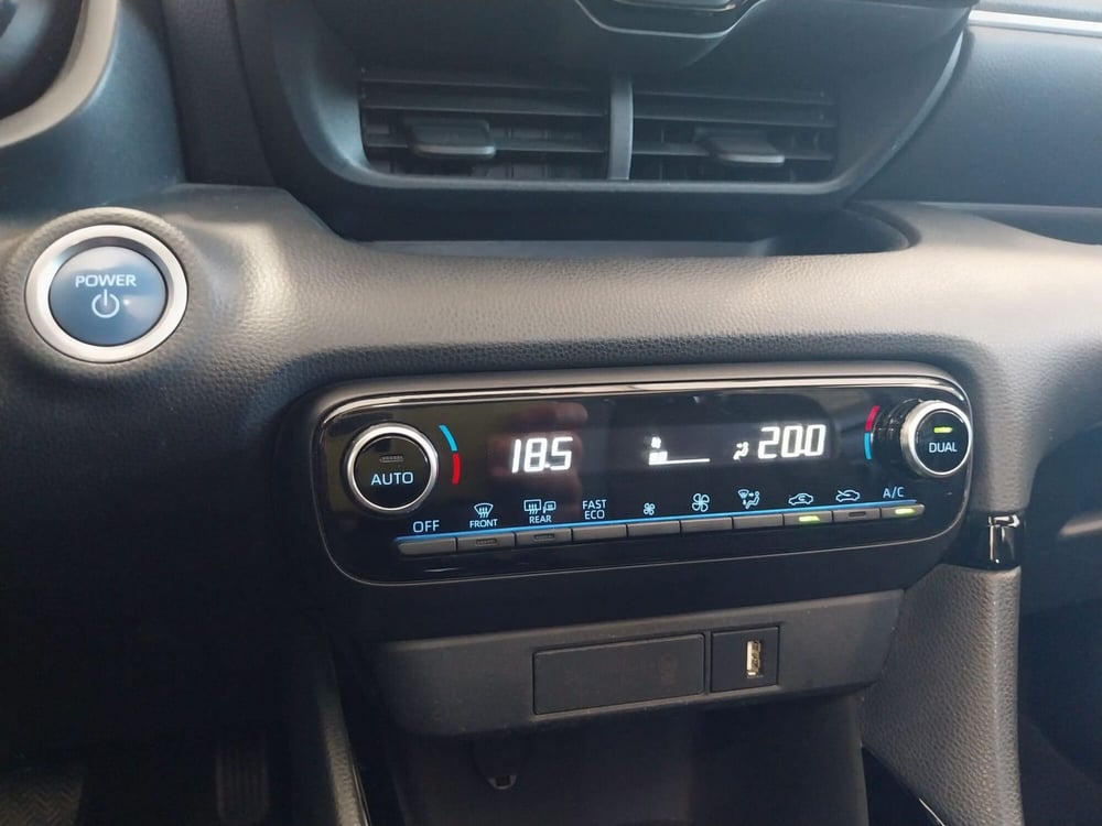 Toyota Yaris usata a Cagliari (16)