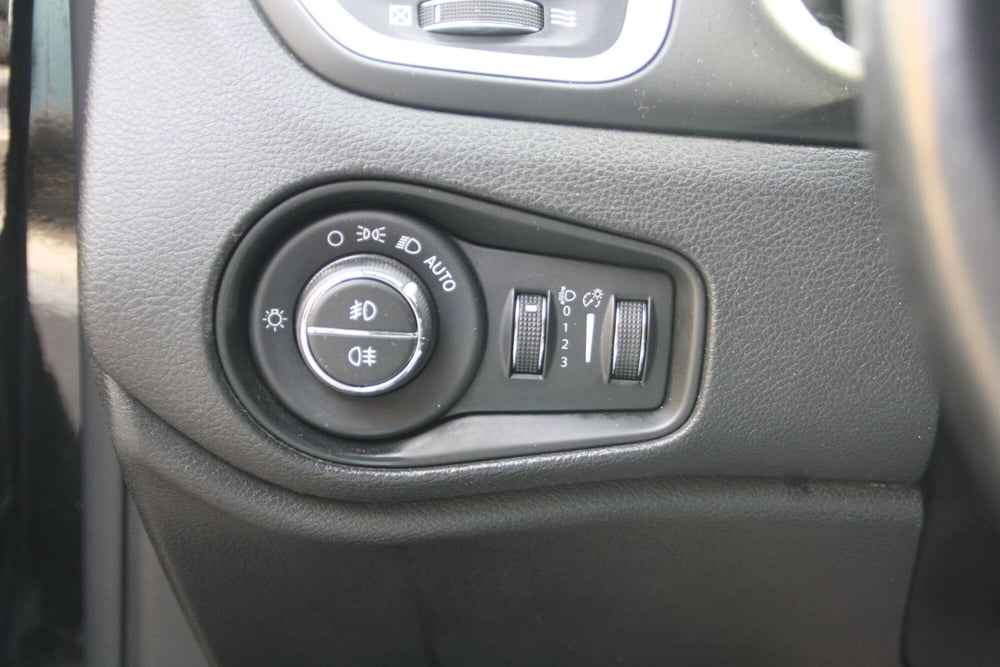 Jeep Renegade usata a Catania (14)