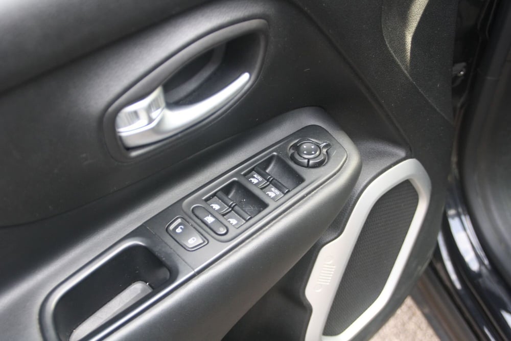 Jeep Renegade usata a Catania (15)