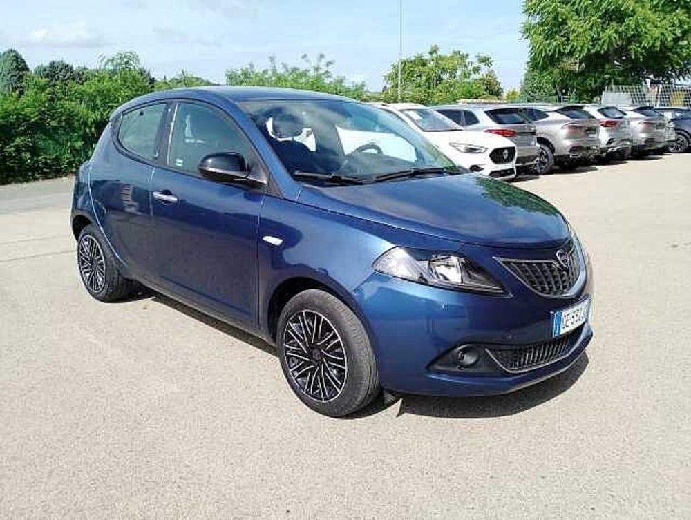 Lancia Ypsilon usata a Firenze (12)