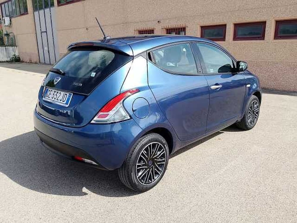 Lancia Ypsilon usata a Firenze (9)