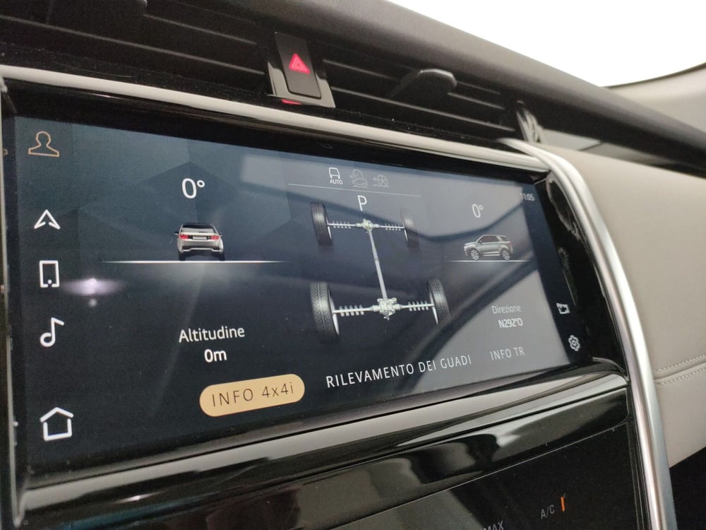 Land Rover Discovery Sport usata a Milano (18)