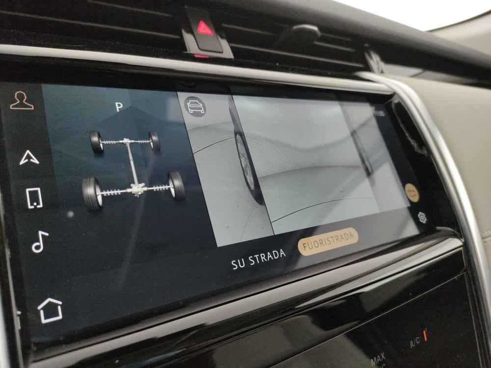Land Rover Discovery Sport usata a Milano (19)