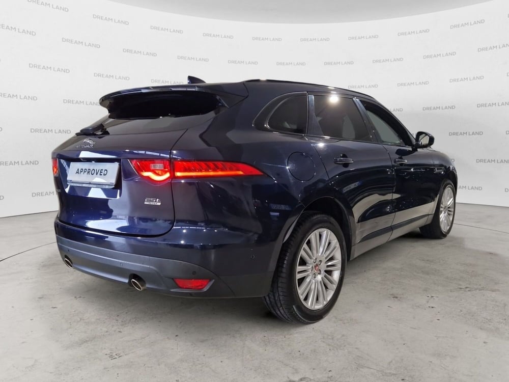 Jaguar F-Pace usata a Firenze (2)
