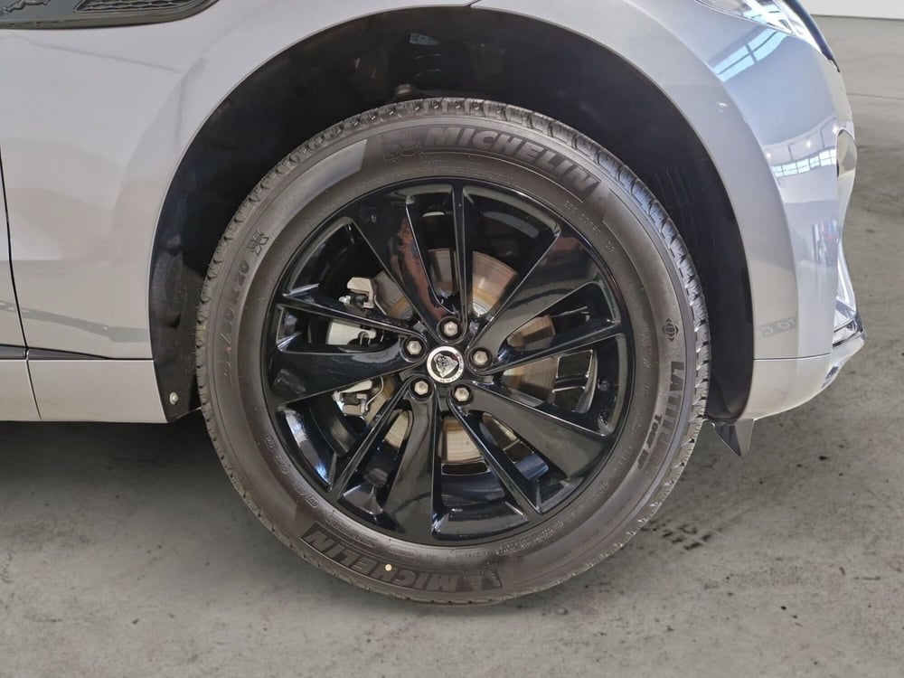 Jaguar F-Pace usata a Firenze (9)