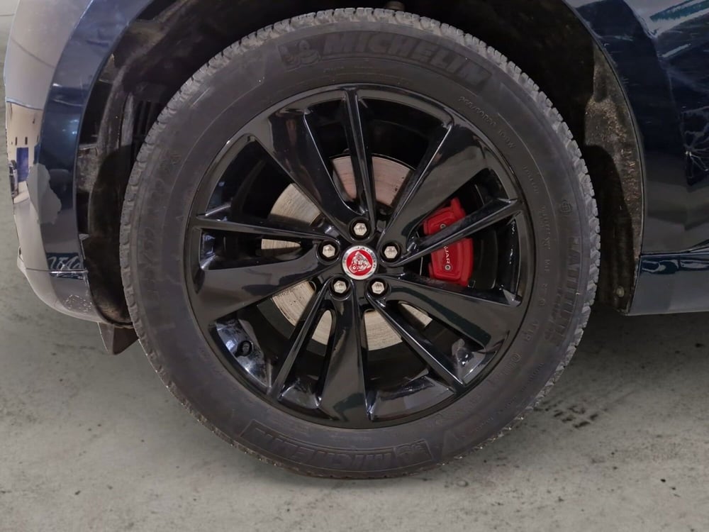 Jaguar F-Pace usata a Firenze (9)