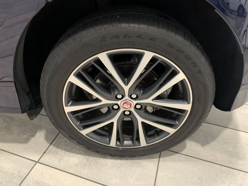 Jaguar I-Pace usata a Firenze (9)
