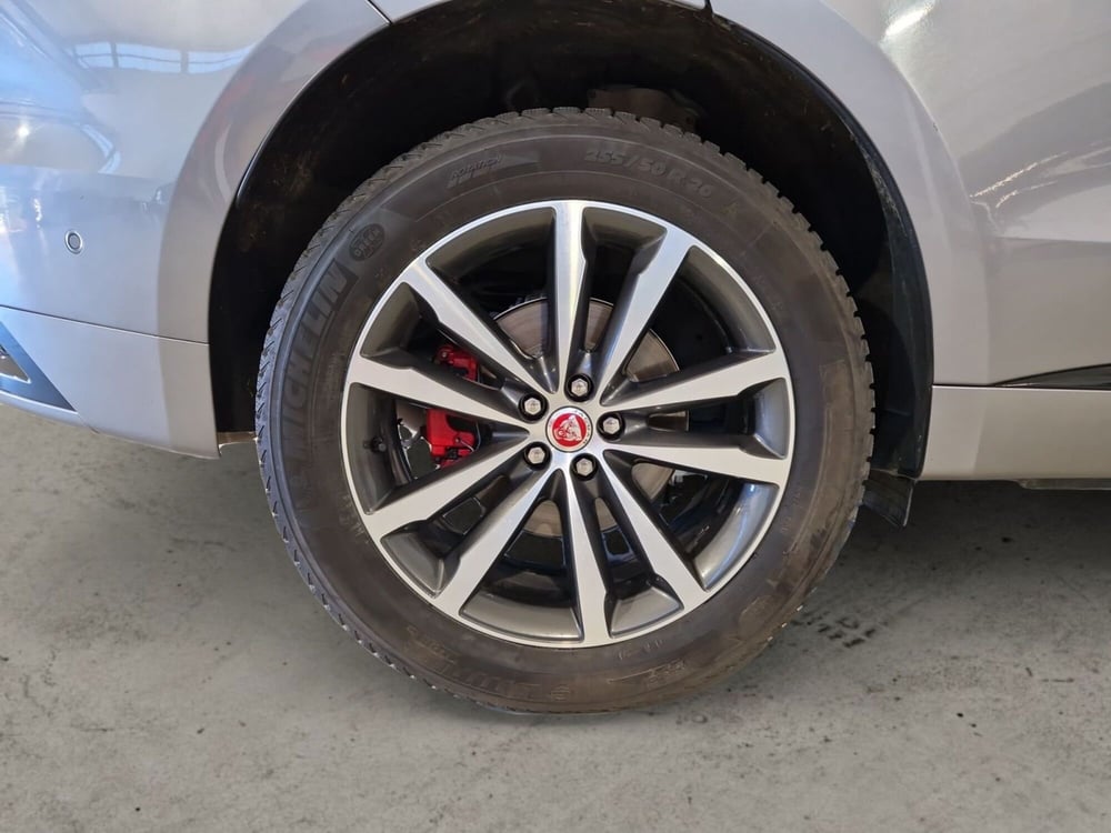 Jaguar F-Pace usata a Firenze (9)