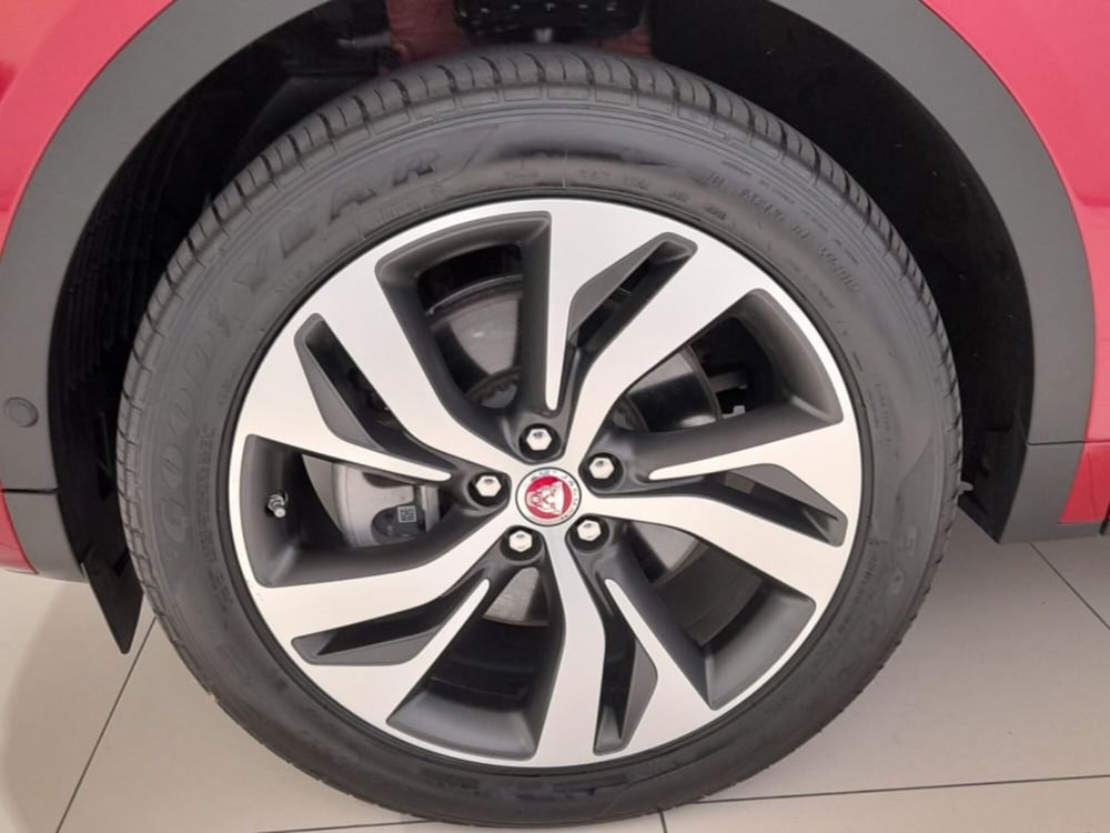 Jaguar E-Pace usata a Firenze (9)