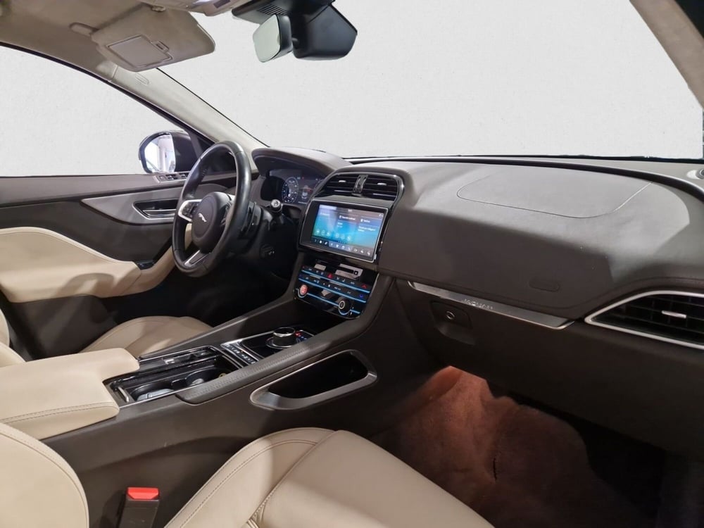Jaguar F-Pace usata a Firenze (3)