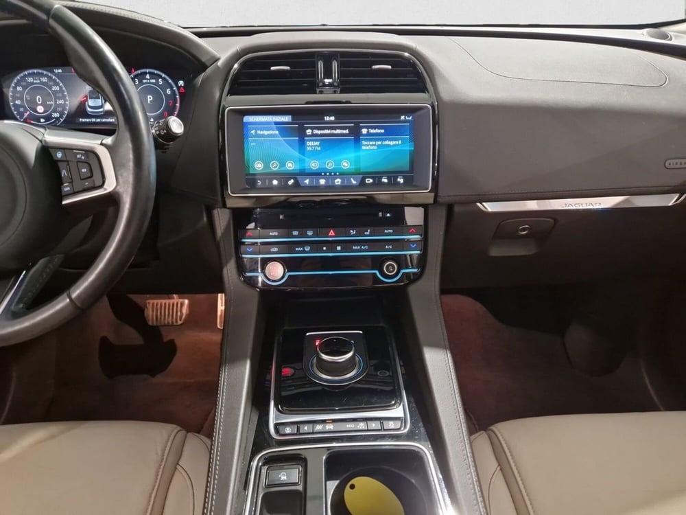 Jaguar F-Pace usata a Firenze (4)